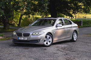 BMW 530 (2 фото из 13)