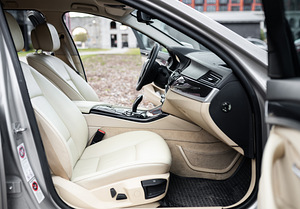BMW 520d 2011 (10 foto / 13)