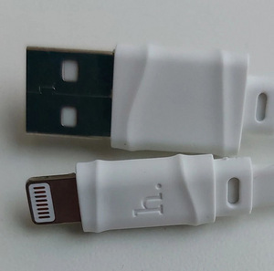 Iphone'i laadimiskaabel (2 foto / 2)