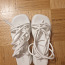 Белые сандалии (фото #2)