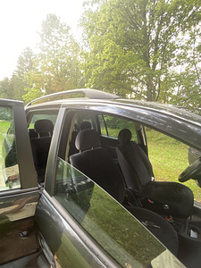 Opel zafira (2 foto / 6)