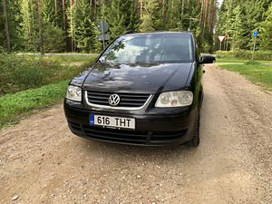 Vw Touran 1.9 osamaksevõimalusega (1 foto / 12)
