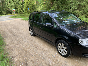 Vw Touran 1.9 osamaksevõimalusega (2 foto / 12)
