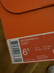 Nike Air Monarch tossud (5 foto / 7)