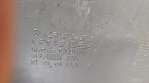 Uksekaart mercedes benz VITO A639727 (2 foto / 4)
