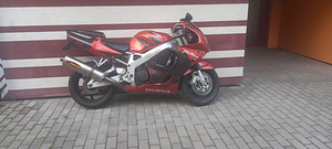 Honda CBR919RR (4 foto / 4)