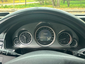 Mercedes-Benz E350 CDI (5 foto / 10)