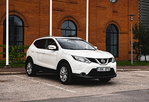 Nissan Qashqai 1.2 85kW (1 foto / 15)