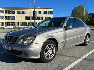 Mercedes-Benz W211 E220 CDI Avantgarde, 2005 (4 foto / 15)