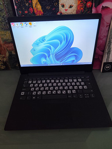 Продам ноутбук Lenovo (2 фото из 3)