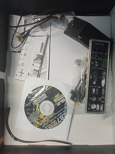 M/V Asus Z87-Extreme Wifi (3 foto / 3)