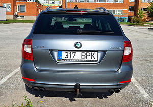 Skoda Superb 3.6 V6 191kW (5 foto / 10)