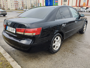 Sonata Hyundai 2.4 manual (4 foto / 9)