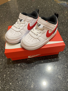 Кроссовки Nike для детей