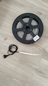LED-riba REVAL BULB (1 foto / 2)