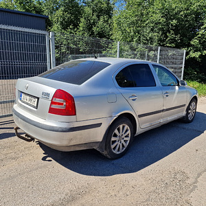 SKODA OCTAVIA 1.9TDI 77kw -07a (2 foto / 2)