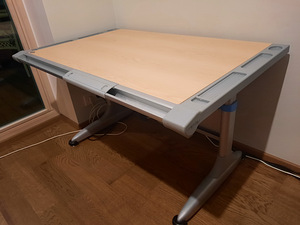 Comf-pro Ergonoomiline laud lastele (1 foto / 4)