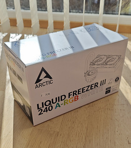 Arctic Liquid Freezer III 240 A-RGB AIO Кулер (2 фото из 4)
