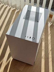 NZXT H210 Mini-ITX Korpus (3 foto / 9)