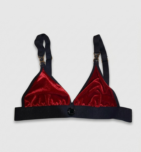 Punane sametist bralette-rinnahoidja