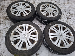 Toyota /Lexus 16" 5x114,3 veljed koos kilpide ja rehvidega (1 foto / 3)
