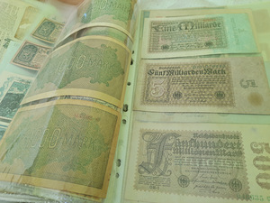 Мировые деньги (10 фото из 10)