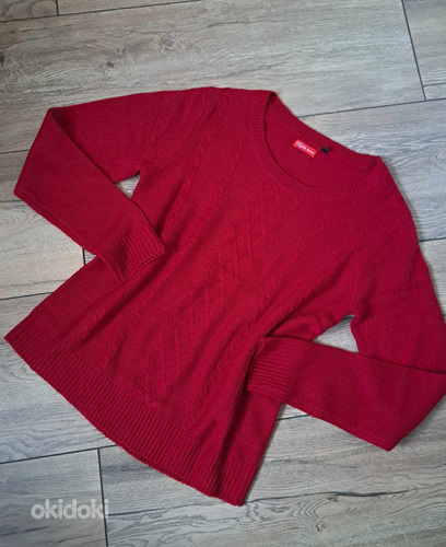 Новый, тёмно-красный, вязаный свитер (фото #4)