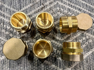 Messing niplid VV-VV 1 1/2" 6tk (1 foto / 1)