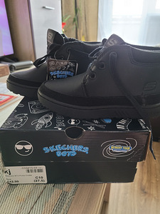Skechers uued botased s.27,5 (1 foto / 2)