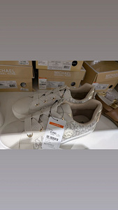 Müün Michael Kors Zuma Trainer tossud (6 foto / 6)