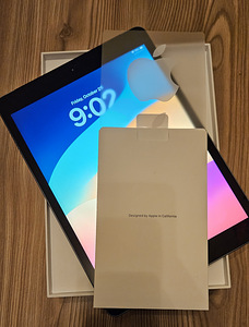 2020 Apple iPad 8th Generation (10.2-inch, Wi-Fi + Cellular) (7 foto / 7)