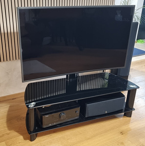 ТВ-стол с креплением под телевизор