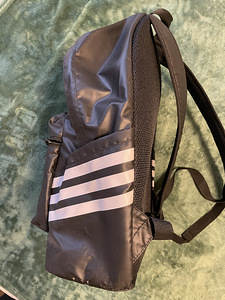 Adidase seljakott (2 foto / 3)