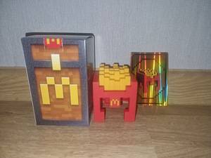Minecraft McDonald's Toy - Fry Helmet (1 foto / 2)