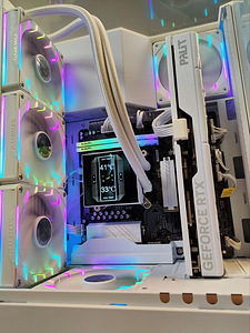 Mänguarvuti Ryzen 7 7800X3D + RTX 5070 12GB + 32GB DDR5 (4 foto / 4)