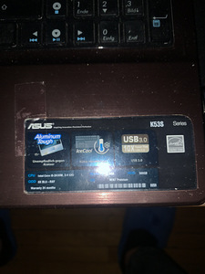 Ноутбук Asus (6 фото из 6)