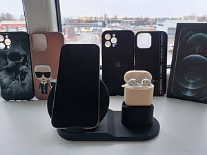 iPhone 12 Pro Max (3 фото из 3)