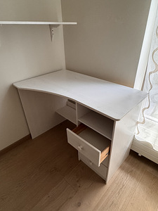 Table and cupboard (1 foto / 4)