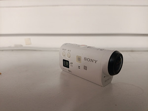 Müün Sony HDR-A71 kaamerat (4 foto / 4)
