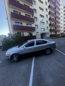 Skoda 2.0 110kw (8 foto / 10)