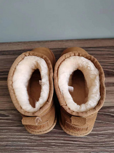 UGG saapad (4 foto / 5)