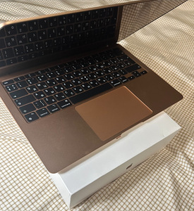 MacBook Air M1 (2020) | 256GB (2 foto / 3)