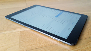 Apple iPad Air WiFi/Cellular 32GB (6 foto / 9)