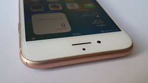 Apple iPhone 8 Gold 64GB (7 foto / 7)