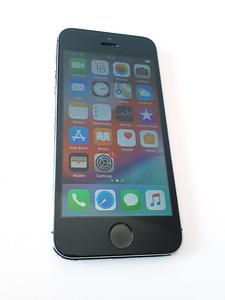 Apple iPhone 5S 16GB (3 foto / 8)