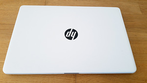 HP 15 AMD/15.6"/4GB/SSD128GB/6H (8 foto / 10)