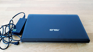 Asus K52J i3/4GB/500GB/GeForce (9 foto / 9)