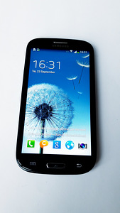 Samsung Galaxy S3 Black (1 foto / 7)