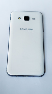 Samsung Galaxy J5 (4 foto / 5)