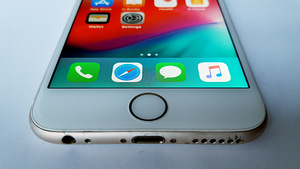 Apple iPhone 6 Gold 64GB + kõrvaklapid (3 foto / 8)